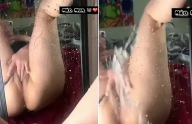 sex tin nhắn Nước bắn tung tóe khi móc bướm